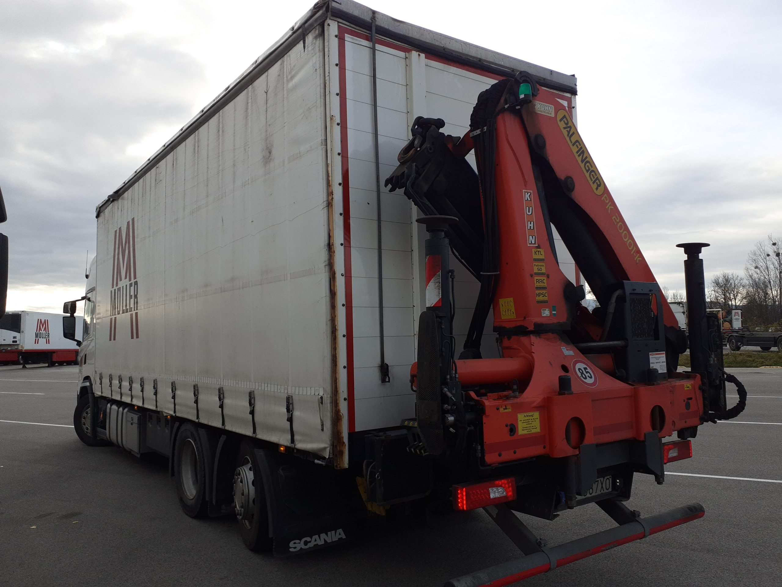 hsf-lkw-mit-kran